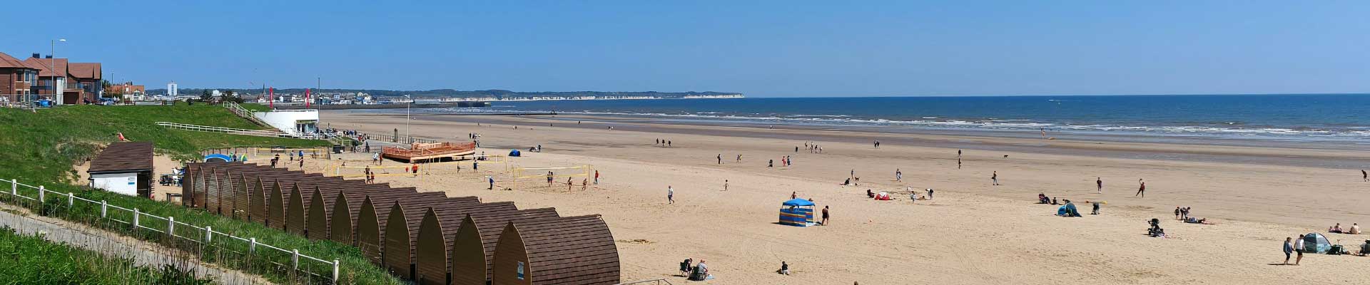 Large holiday cottages available in Bridlington, East Yorkshire, suitable for families and group bookings who enjoy beautiful beachside locations