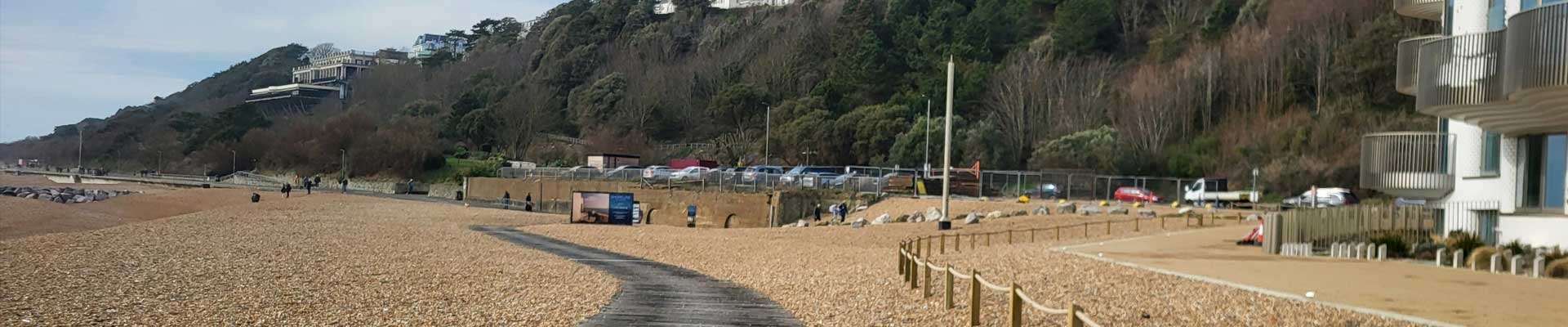 Large holiday cottages available in Folkestone, Kent a coastal town with accomodation offering spacious and relaxing accomodation