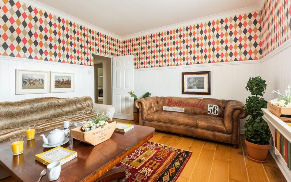 Lounge at Rosetti House in Osea Island 