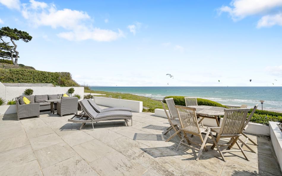 Beach Side large holiday house in Sandbanks, Poole sleeps 8