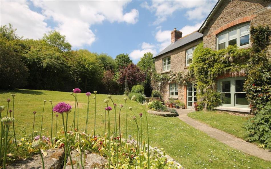 Lovely gardens at Higher Sutton