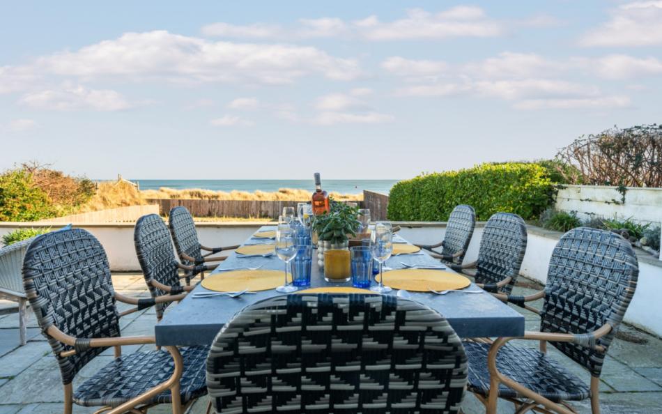 Seating at Holwell