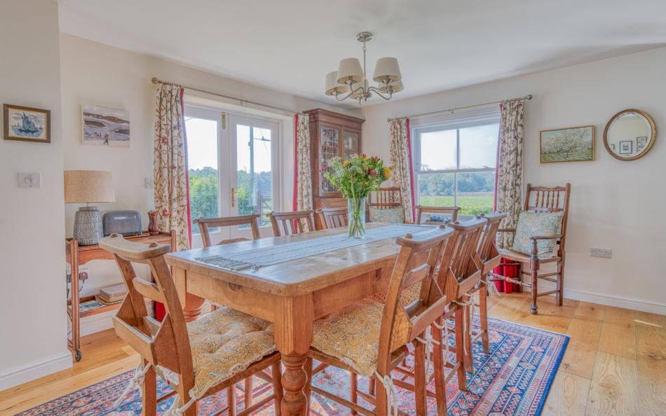 dining area at Ivy Cottage