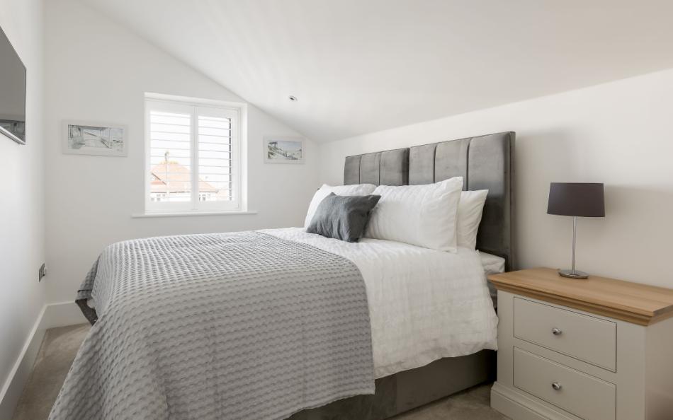 Double bedroom at Leeward