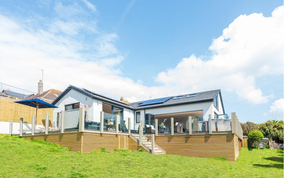 Seabrook holiday home, sleeps 10 in Hope Cove in Devon