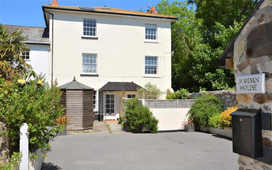 Jordan House in Lyme Regis in Dorset, sleeps 8 people