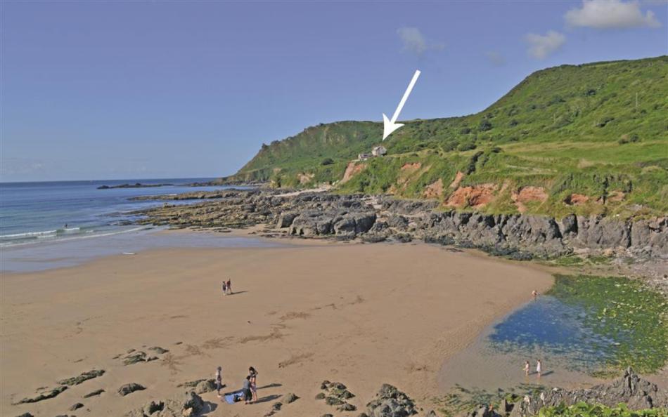 1 Ivy Cove at Lannacombe Beach