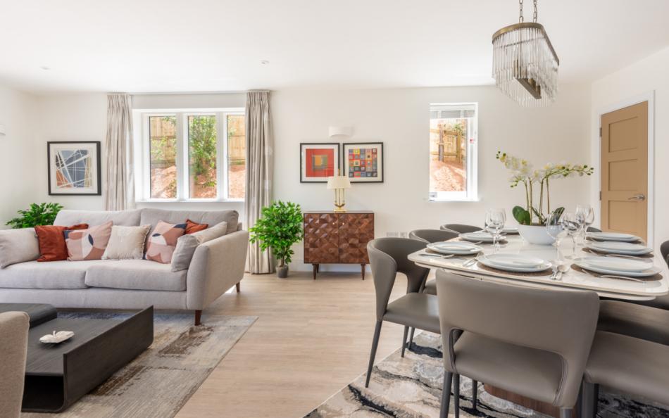 spacious open plan space in Larkrise