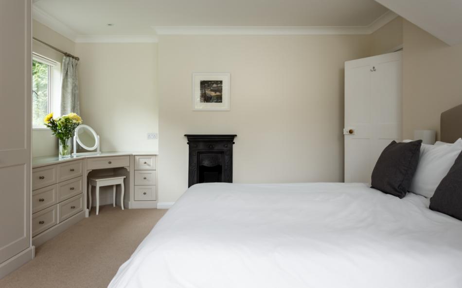 Thatchby Oak master double bedroom