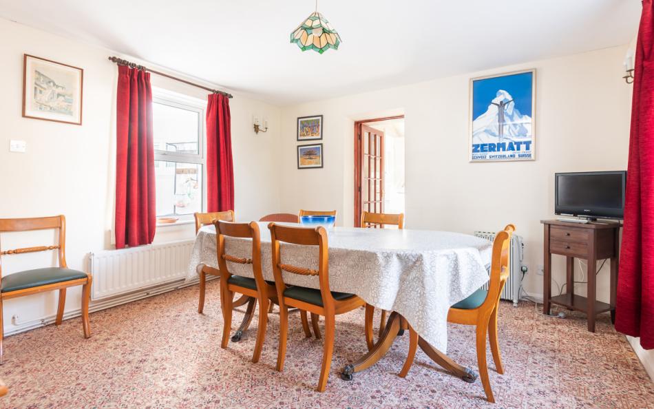 Dining area at Clovelly Cottage