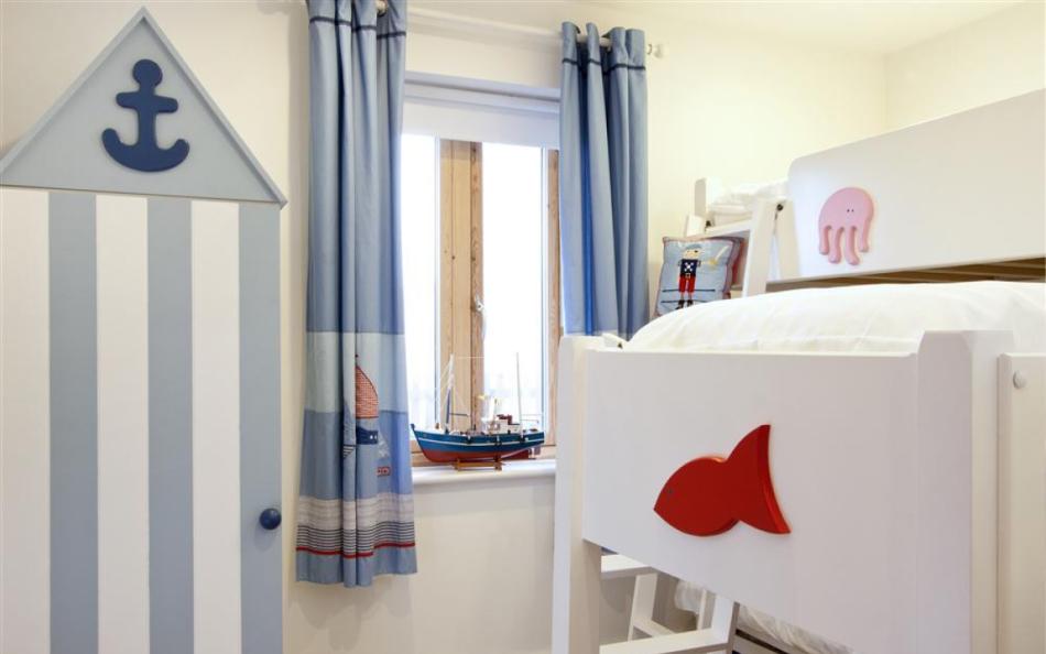 Bunk bedroom at Talland 22