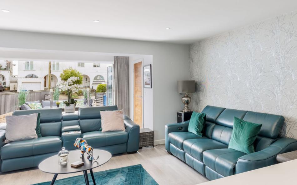Sitting room at Beach Buoys 