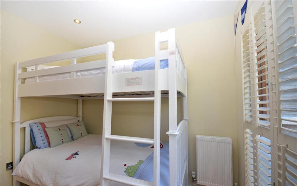 The first floor bunk bedroom at Talland 2