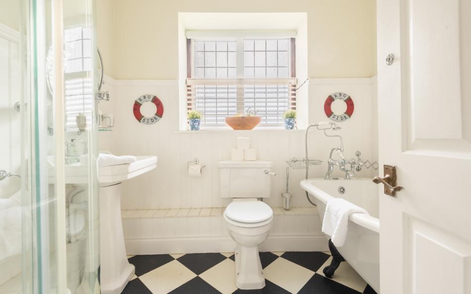 Bathroom at Rosetti House