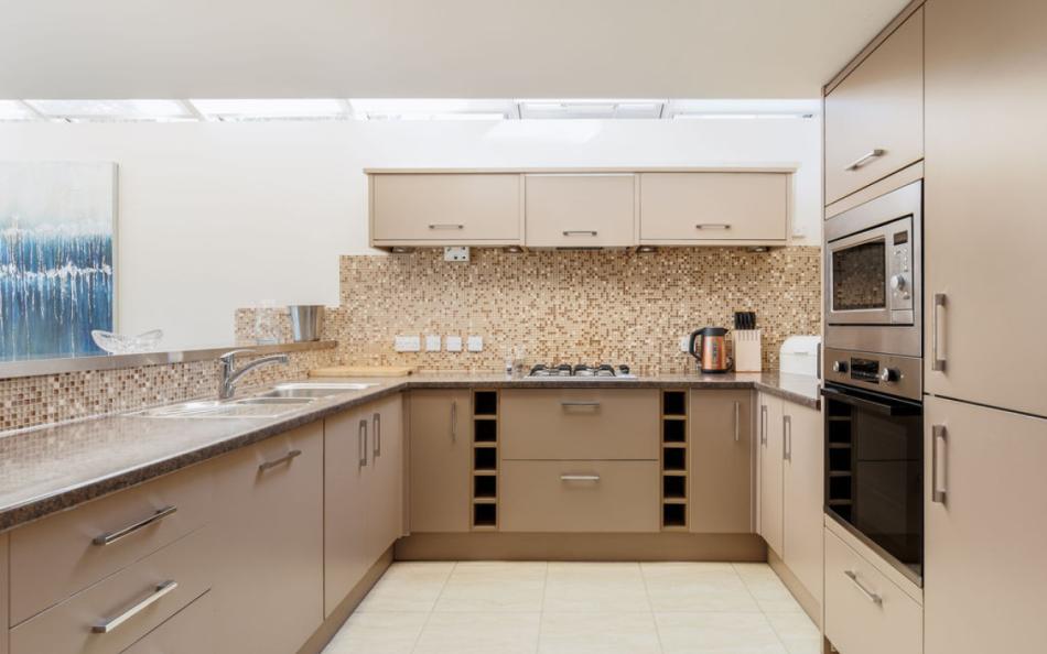 kitchen with worktops at Bay Harbour View No.2
