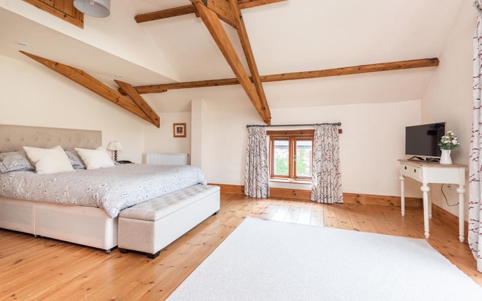 Bedroom 1 at Landgreek Barn