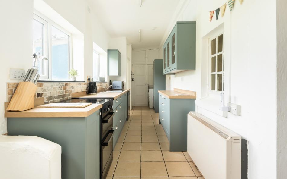 Modern kitchen at Camac Cottage 