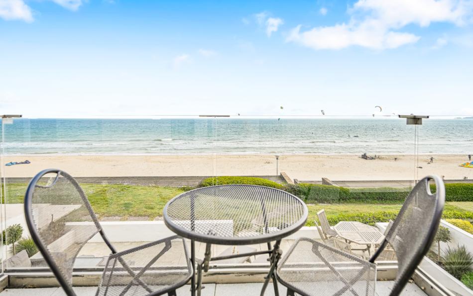 Balcony sea views at Beach Side 