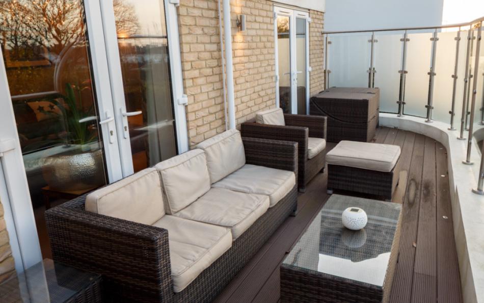 Outdoor decking at Harbour Lights