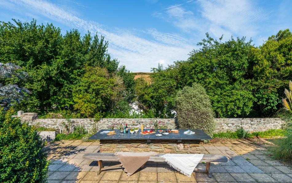 The large table for dining outside at Farthingfield 