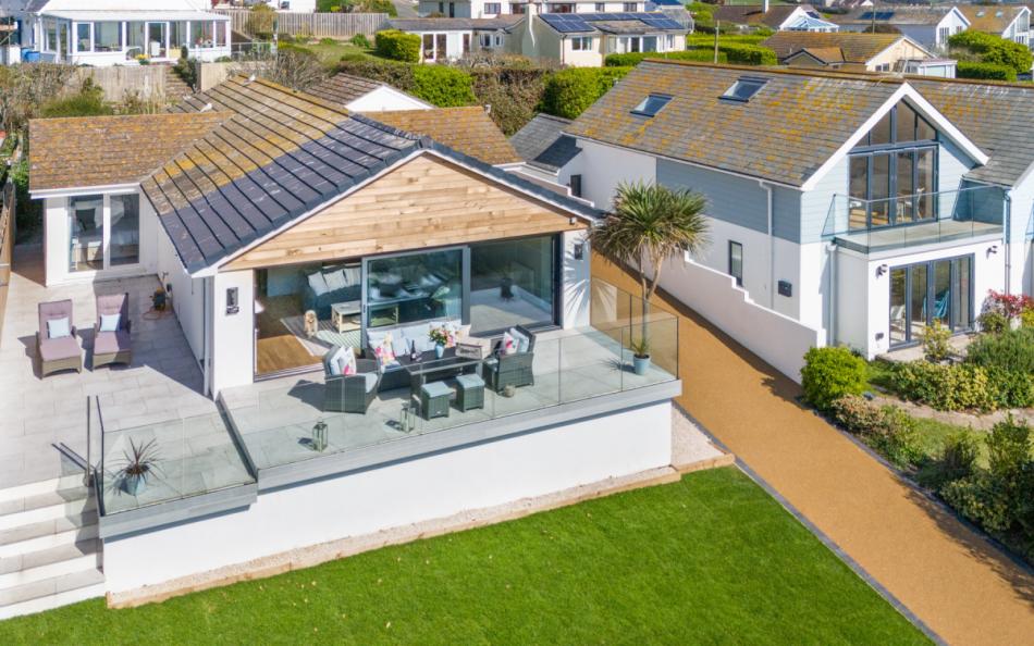 Drifters large holiday home in Devon sleeps 8 guests in Bigbury on Sea