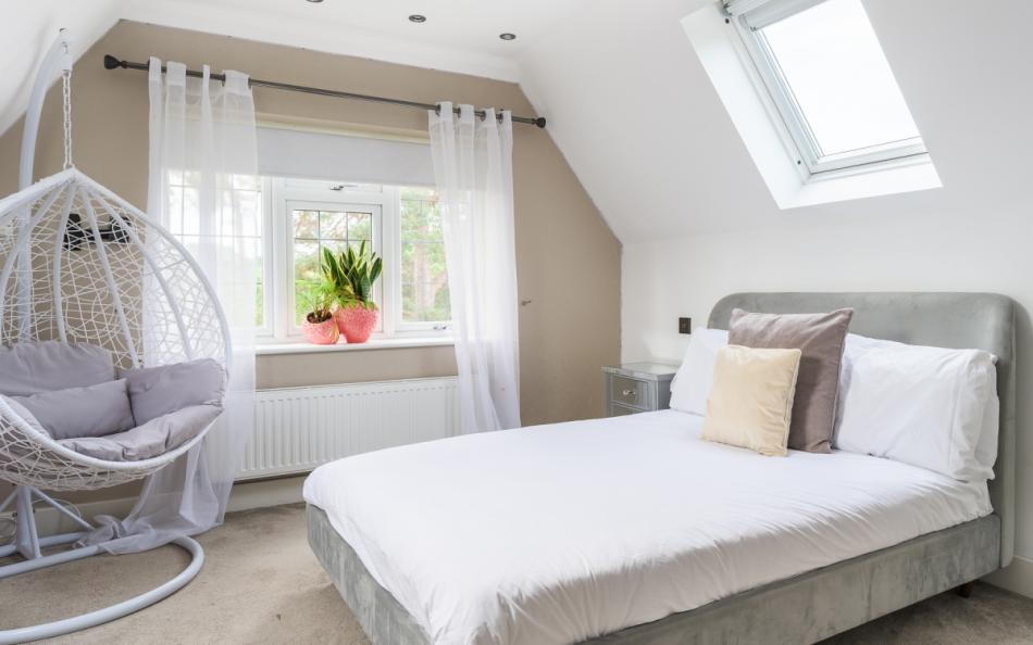 Double bedroom at Summer Pines