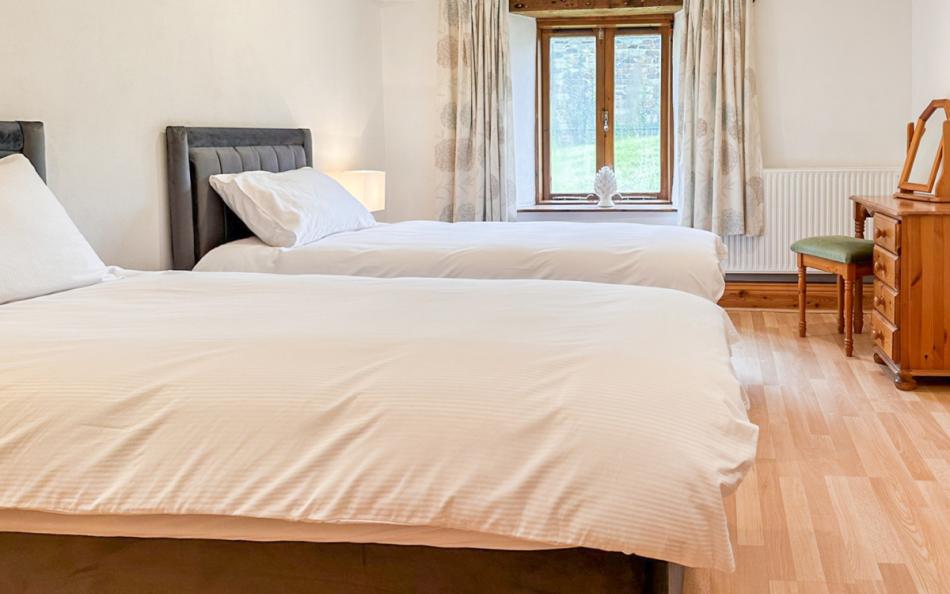 Bedroom 4 (twin) at Landgreek Barn