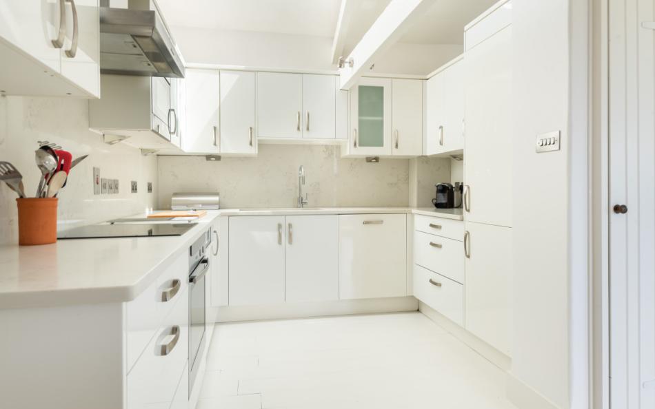 The well equipped kitchen at Court Barton Loft