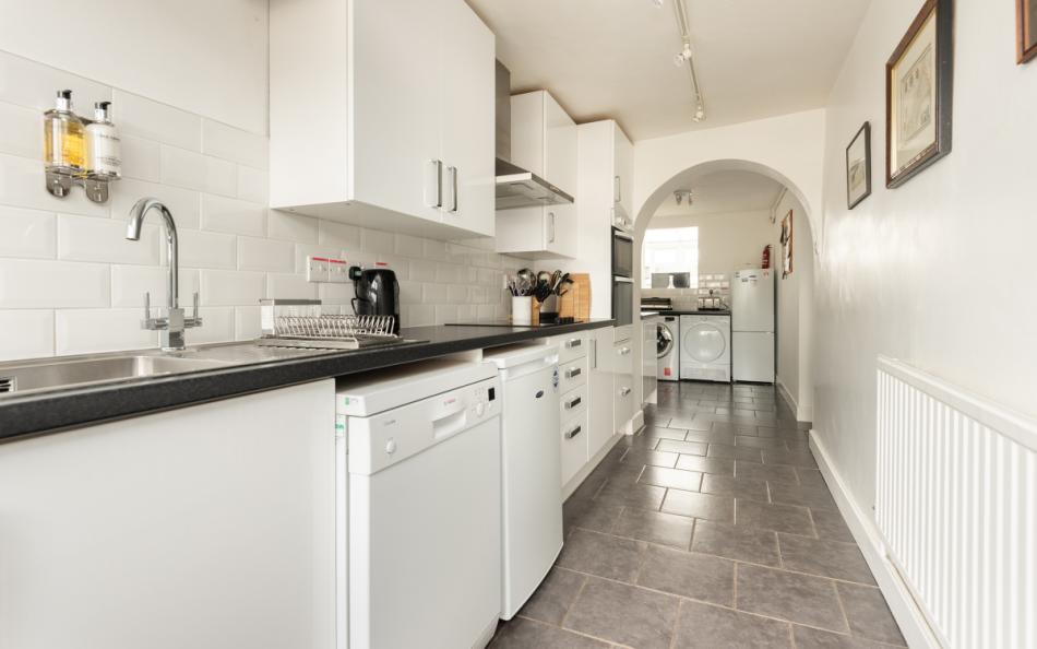 Modern kitchen at Wharfinger 