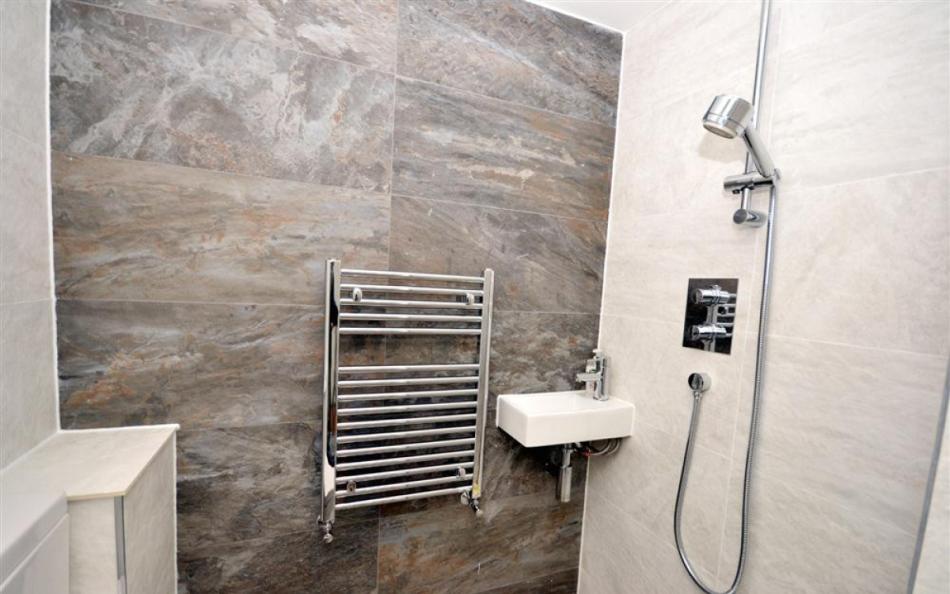 Wet room at Talland 17 