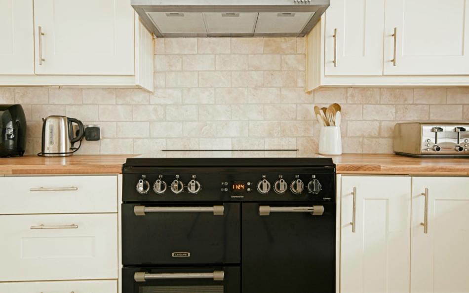 the oven at Beech Lodge