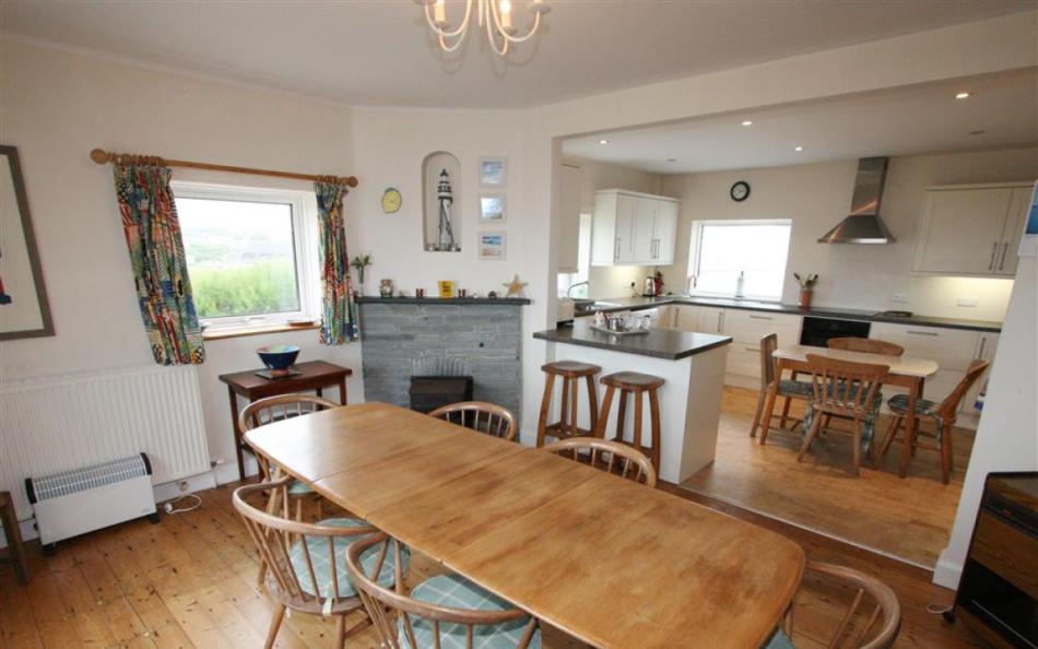 Kitchen dining room 