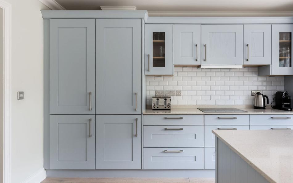 modern kitchen at Rooster's Perch