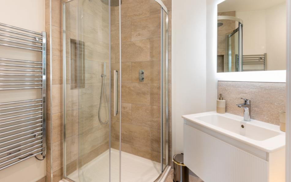 Bedroom 3 en suite