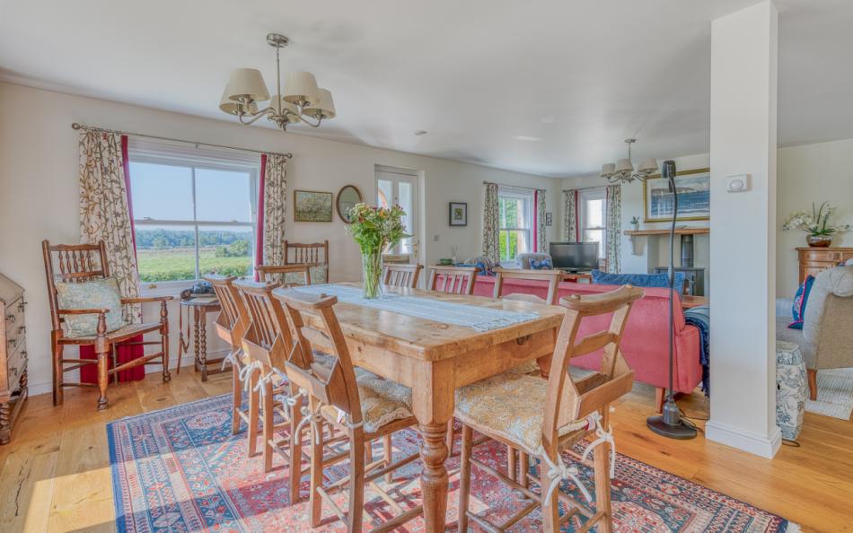 dining area at Ivy Cottage