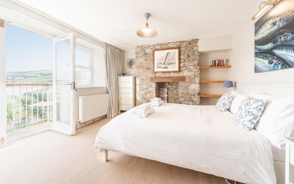 Bedroom 1 at 9 Courtenay Street