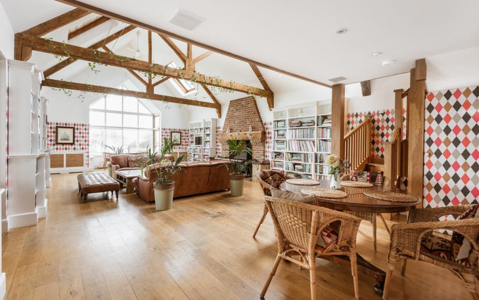 lounge and dining area at the Captain's House