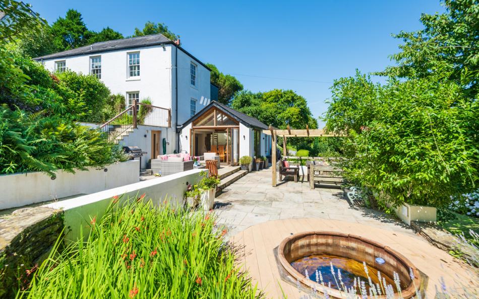 Perrotts large holiday cottage