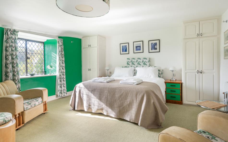 Master Bedroom - En-suite at Pengenna Manor