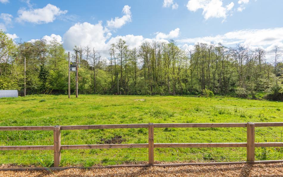 Country views at Sopley Cottages 