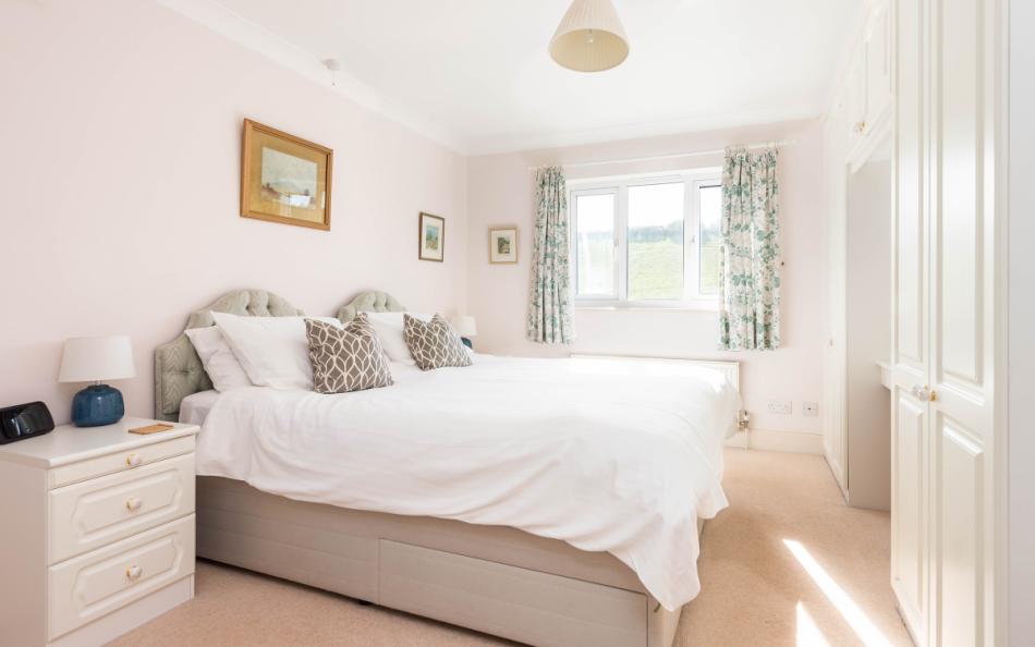 Master bedroom on the middle floor at Double Gates 