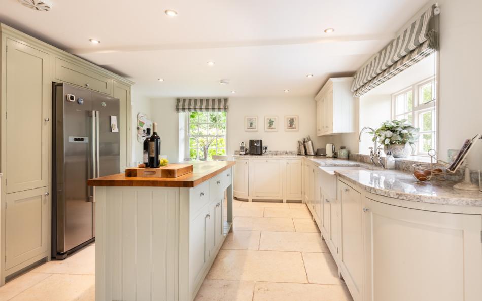 Bespoke shaker style kitchen at Bow Bridge House 