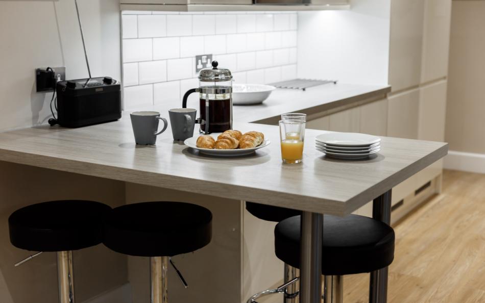 breakfast bar in kitchen at Thatchby Oak