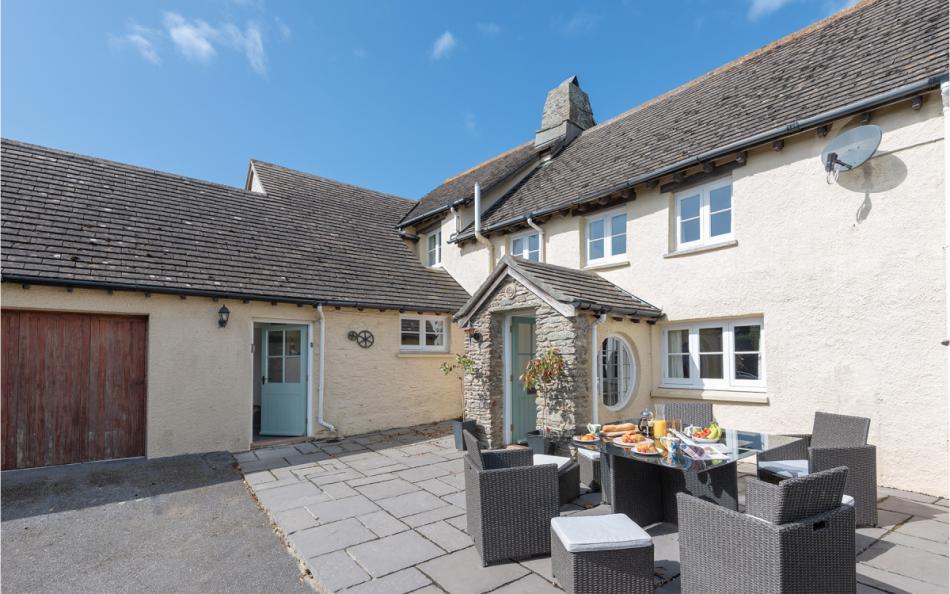Locks Farm in Devon, sleeps 8 people in East Prawle
