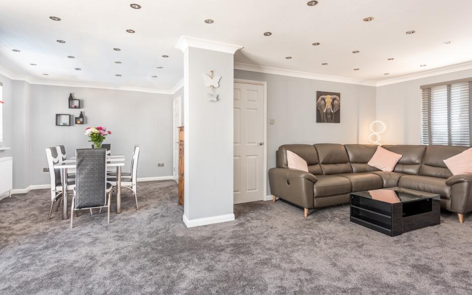 Large open plan living and dining room at 1 Crestfields