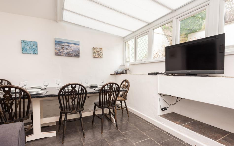 Dining area at Wharfinger 