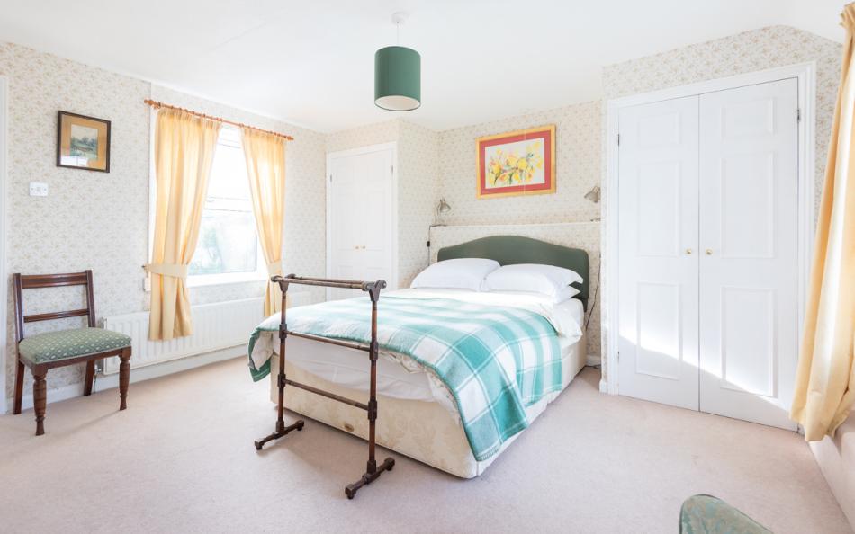 Double bedroom at Clovelly Cottage