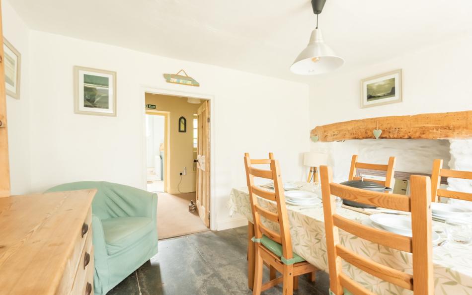 Beautiful dining area at Camac Cottage 