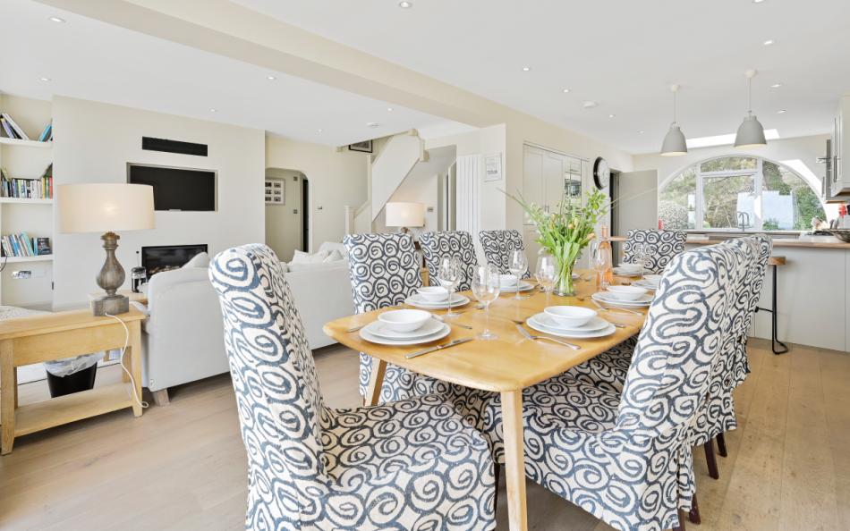 Dining area at Beach Side 