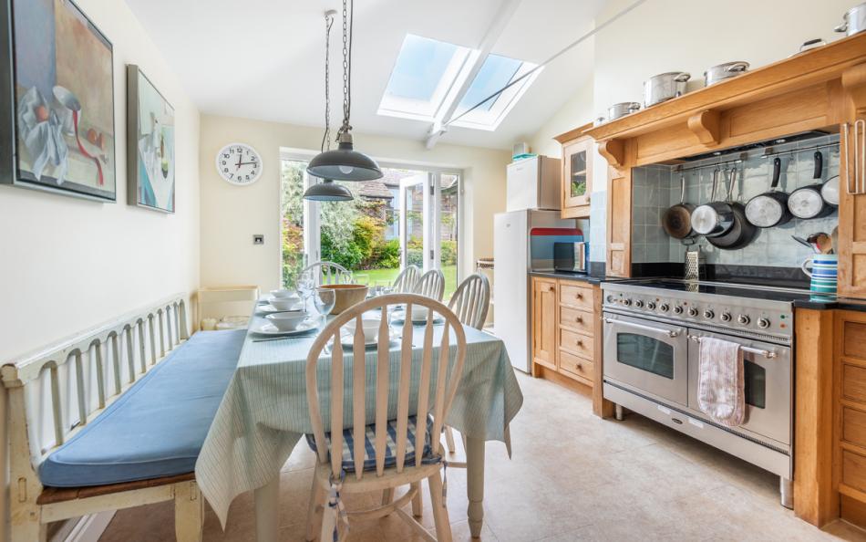 Open plan kitchen/diner at Dunedin Cottage